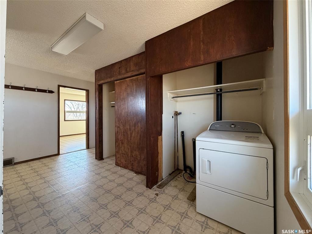 Residential in White Valley Rm No. 49 5