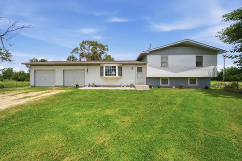 3354 Sw 90th St, Augusta, KS, 67010-8353 | Card Image