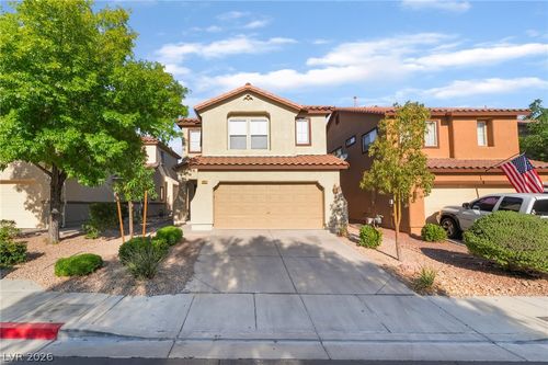 647 Moonlight Stroll St, Henderson, NV, 89002-3305 | Card Image