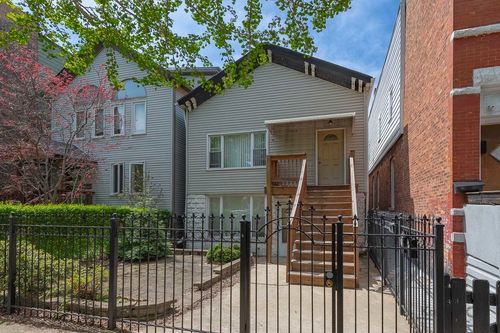 2818 S Wells Street, Chicago, IL, 60616 | Card Image