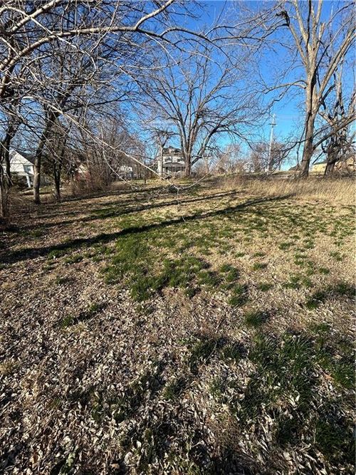 401 Quindaro Blvd, Kansas City, KS, 66101-1730 | Card Image