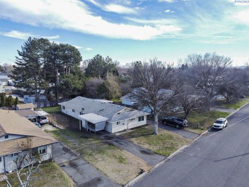 1942 Luther Pl, Richland, WA, 99354-2236 | Card Image