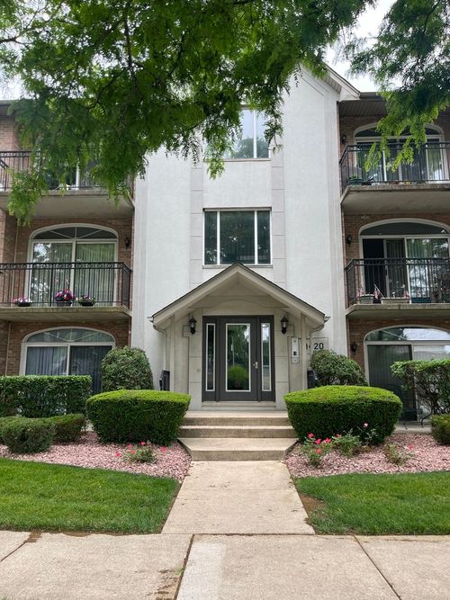 apt-3e-9420 S 77th Ct, Hickory Hills, IL, 60457-2349 | Card Image