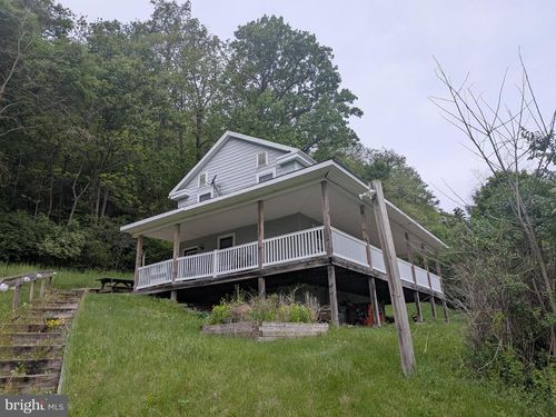 2418 Muddy Run Road, MIFFLINTOWN, PA, 17059 | Card Image