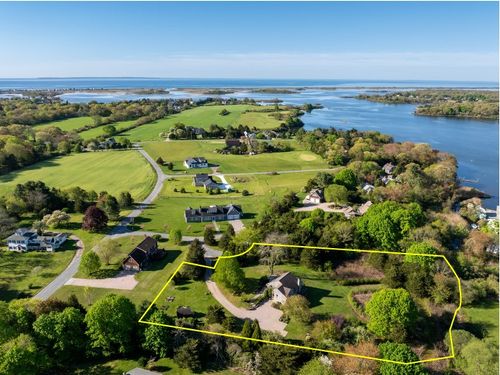 11 Mill Brook Ct, Charlestown, RI, 02813-4134 | Card Image