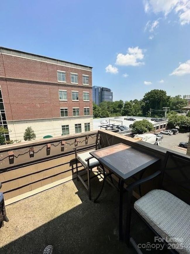 1109 E Morehead St, Condo with 2 bedrooms, 2 bathrooms and null parking in Charlotte NC | Image 18