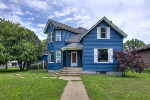 924 6th St W, Wabasha, MN, 55981-1132 | Card Image