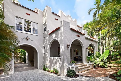 58 Ne 44th St, Miami, FL, 33137-3414 | Card Image