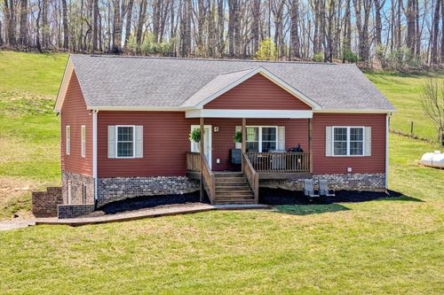 8350 Newport Rd, Catawba, VA, 24070-2922 | Card Image