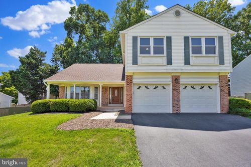 203 Markwood Dr, STERLING, VA, 20165-5816 | Card Image
