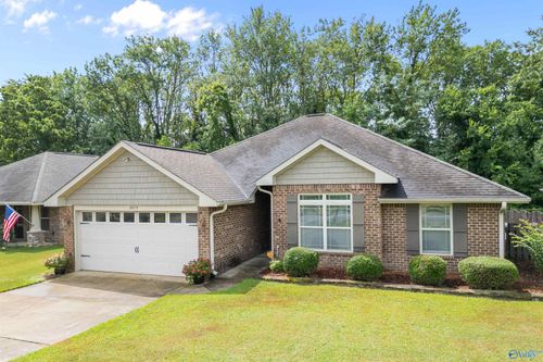 5029 Montauk Trl Se, Owens Cross Roads, AL, 35763-8795 | Card Image