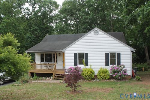 8819 Mccaw Dr, North Chesterfield, VA, 23235-2445 | Card Image