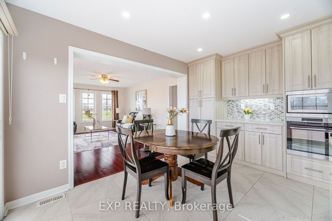 810 Cousens Terr, House other with 5 bedrooms, 3 bathrooms and 2 parking in Milton ON | Image 16