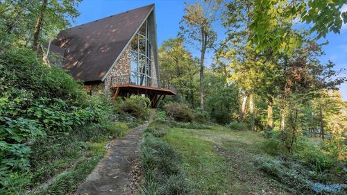 2707 Churchill Dr Se, Huntsville, AL, 35801-2244 | Card Image