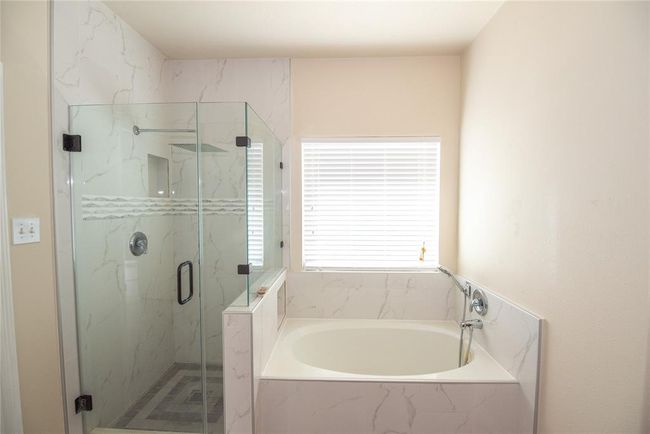 3419 S Daniel Oak Cir, House other with 3 bedrooms, 2 bathrooms and 2 parking in Spring TX | Image 12