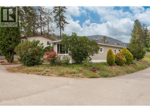 248 - 1999 S 97 Highway, House with 3 bedrooms, 1 bathrooms and 4 parking in Kelowna BC | Card Image