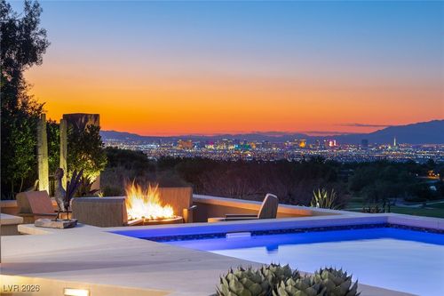 5 Golf Crest Ct, Henderson, NV, 89052-6661 | Card Image