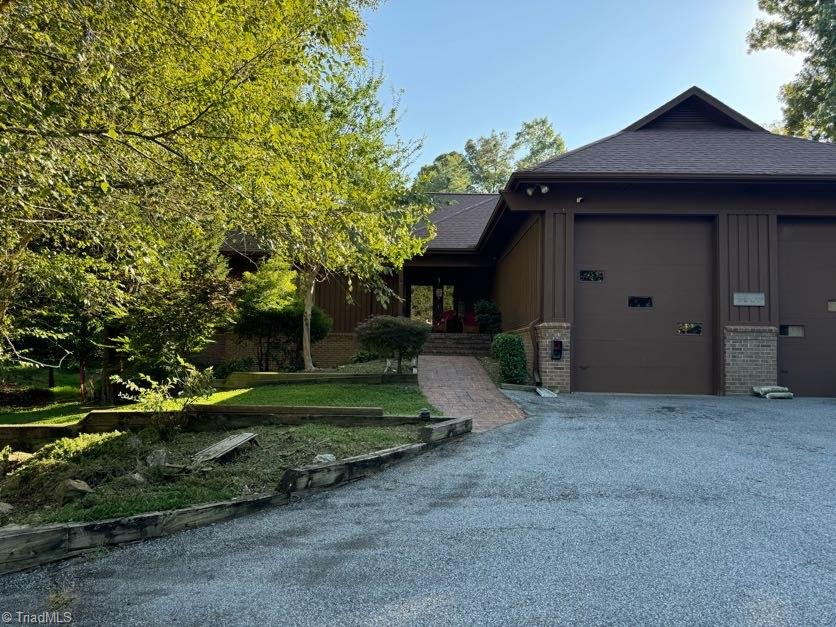 Briarwood Ave, High Point, NC 27265