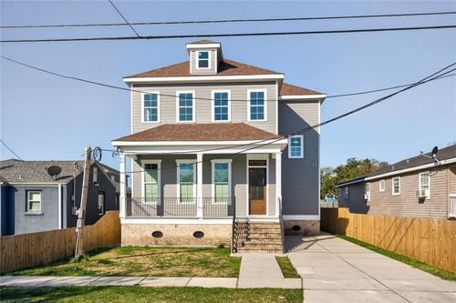 4928 Pauger St, New Orleans, LA, 70122-4017 | Card Image