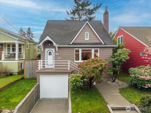 339 Nw 77th St, Seattle, WA, 98117-4012 | Card Image