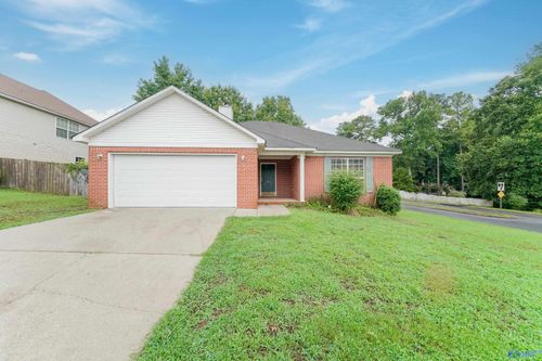 150 Liberty Dr, Madison, AL, 35758-8397 | Card Image