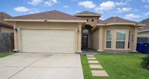 5730 Bella Donna Dr, Corpus Christi, TX, 78414-4448 | Card Image