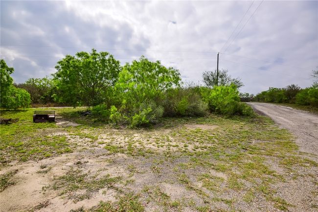 7040 Minson Dr, House other with 2 bedrooms, 1 bathrooms and null parking in Sandia TX | Image 22