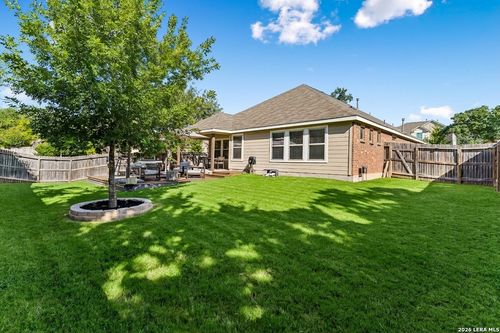 8512 Regusci Grv, Boerne, TX, 78015-5168 | Card Image