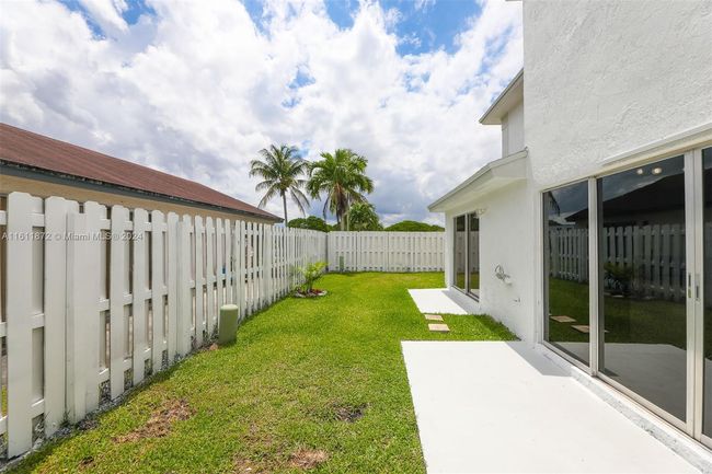 3749 Nw 107 Th Way, House other with 3 bedrooms, 3 bathrooms and null parking in Sunrise FL | Image 4