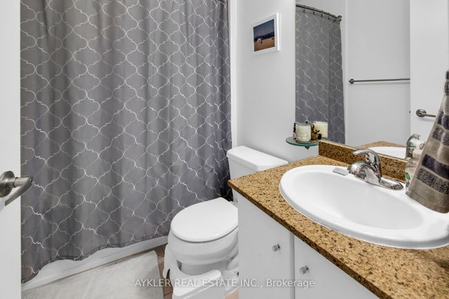 2404 - 12 Yonge St, Condo with 3 bedrooms, 2 bathrooms and 1 parking in Toronto ON | Image 27