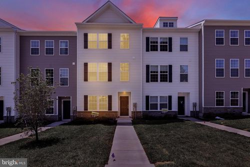 578 Swamp Pike, Pottstown, PA, 19464-1128 | Card Image