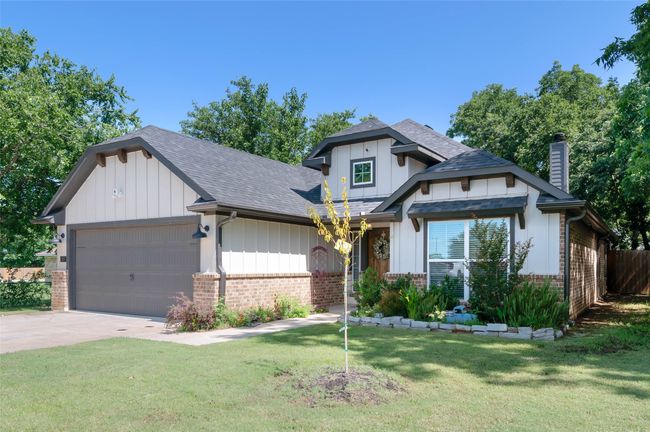 View of front of home | Image 4