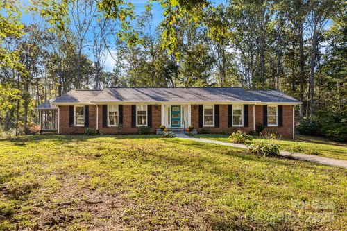 226 Wildflower Rd, Asheville, NC, 28804-1024 | Card Image