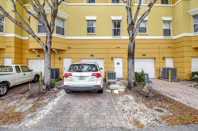 1910 Shoma Dr, Condo with 3 bedrooms, 4 bathrooms and null parking in Royal Palm Beach FL | Image 44