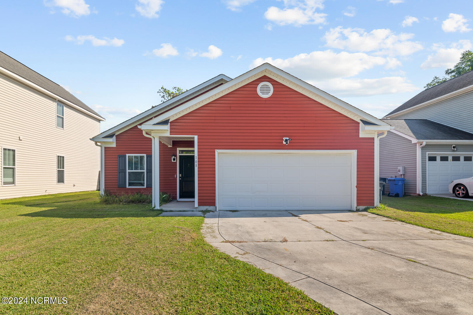 Thompson St, Jacksonville, NC 28540