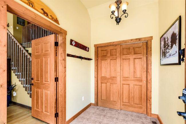 Spacious mud room with | Image 6