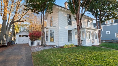 9 N Atkinson St, Newburyport, MA, 01950-3723 | Card Image