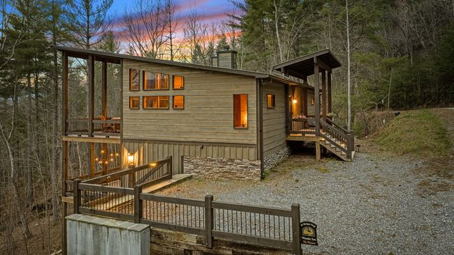 81 Morgan Trl, Home with 3 bedrooms, 3 bathrooms and null parking in Epworth GA | Image 43