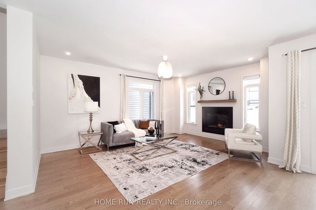1051 Hydrangea Ave, House other with 4 bedrooms, 4 bathrooms and 2 parking in Manotick ON | Image 5