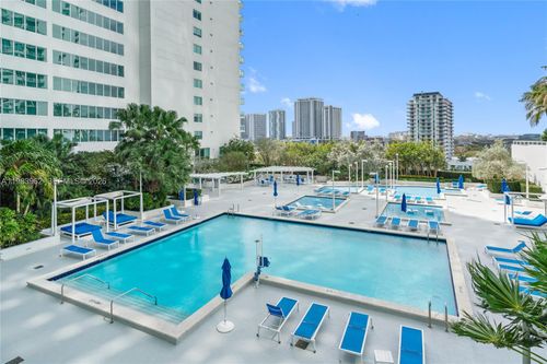 apt-1208-1800 N Bayshore Dr, Miami, FL, 33132-3224 | Card Image