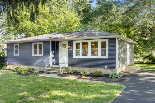 3161 Lyell Rd, Gates, NY, 14606-4725 | Card Image