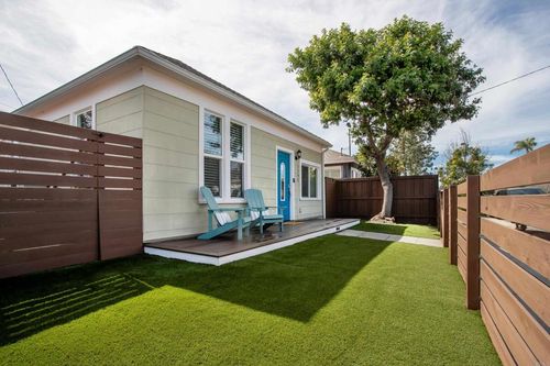 1295 Essex Street, San Diego, CA, 92103 | Card Image