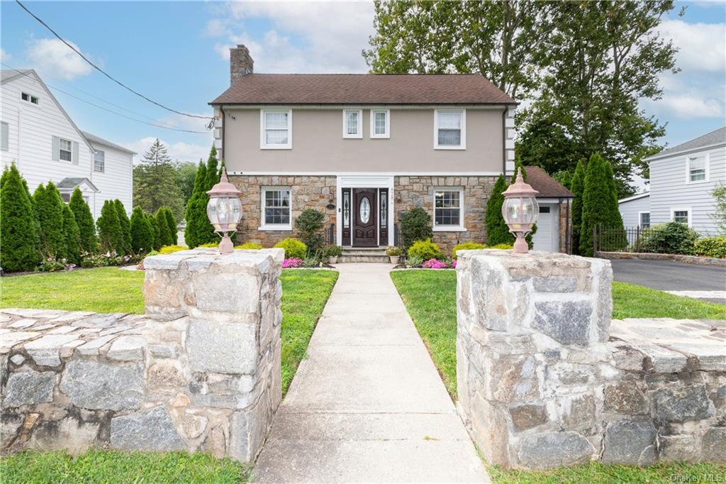Lawrence Ave, Eastchester, NY 10709