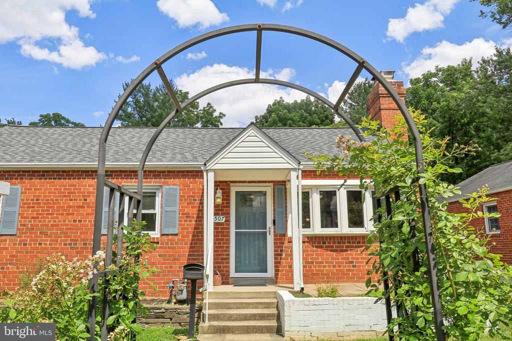 Malone St, Silver Spring, MD 20902