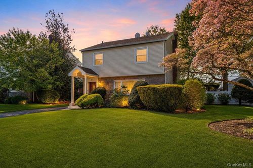 99 Norwood Avenue, Hempstead, NY, 11565 | Card Image