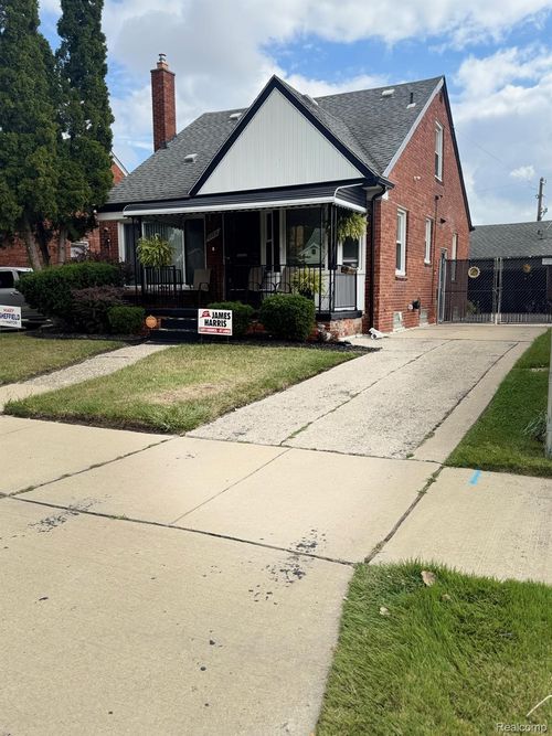 20210 Winthrop St, Detroit, MI, 48235-1815 | Card Image