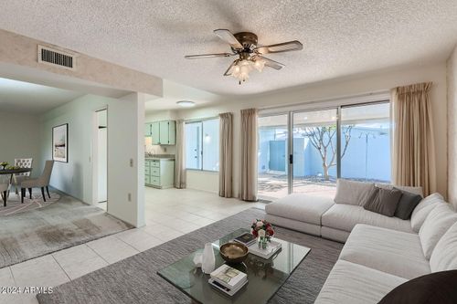 10621 W Highwood Ln, Sun City, AZ, 85373-1944 | Card Image