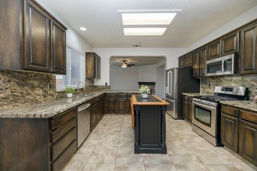 2217 Lionudakis Court, Modesto, CA, 95355 | Card Image