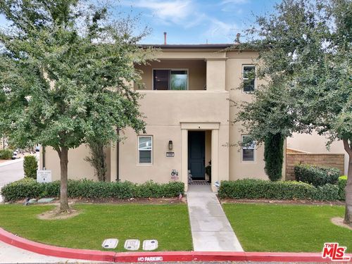 21990 Moveo Dr, Santa Clarita, CA, 91350-8551 | Card Image