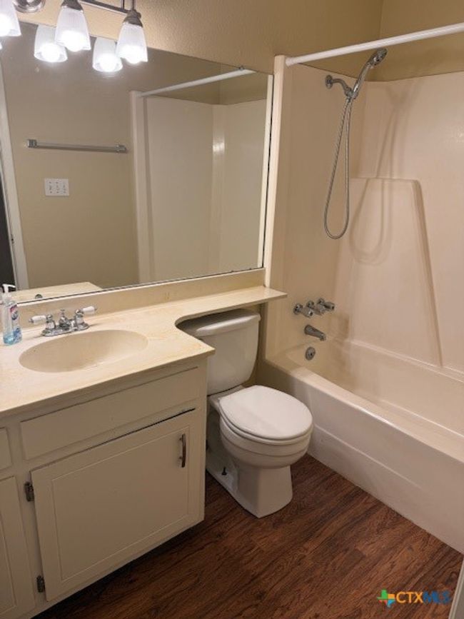 110 Concord Ln, House other with 3 bedrooms, 2 bathrooms and null parking in Victoria TX | Image 9